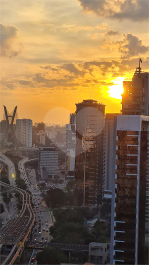 Foto REO1114372