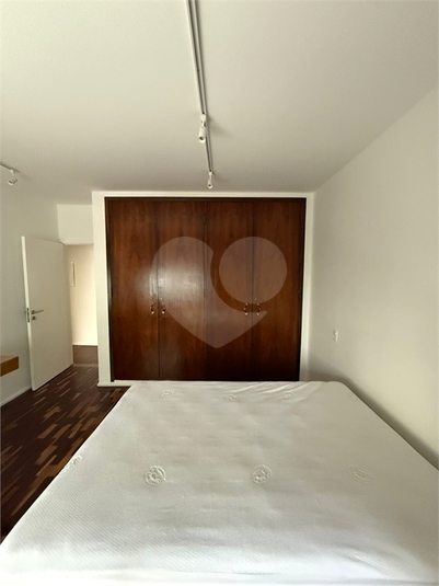 Foto REO1114377