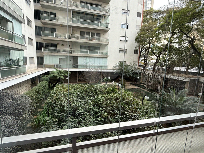 Foto REO1114377