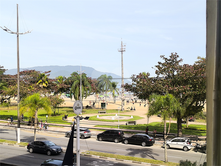 Foto REO1114382