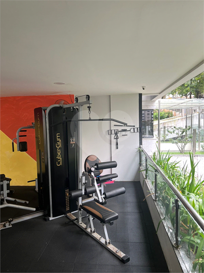 Foto REO1114389