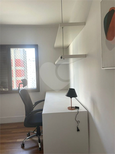 Foto REO1114390