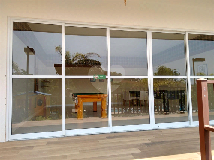 Foto REO1114418