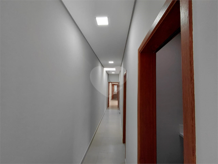 Foto REO1114425