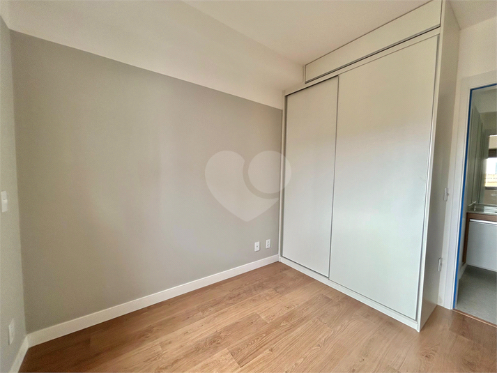 Foto REO1114457
