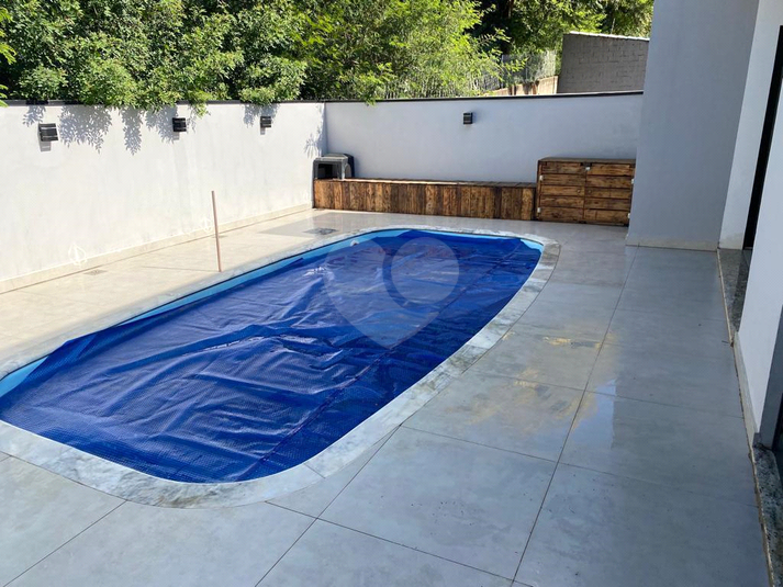 Foto REO1114469
