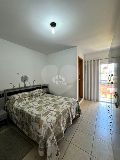 Foto REO1114470