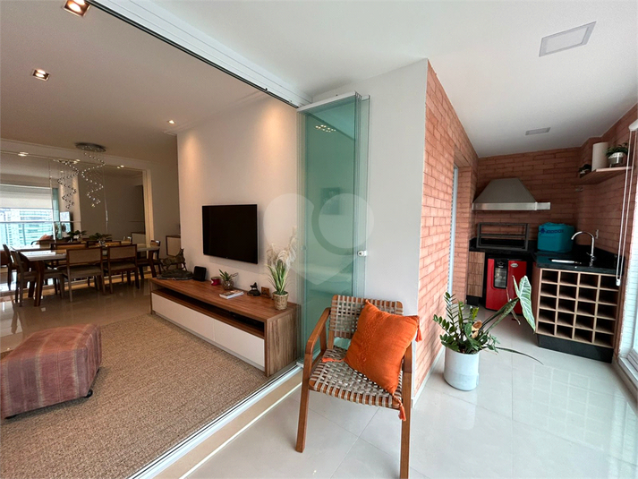 Foto REO1114477