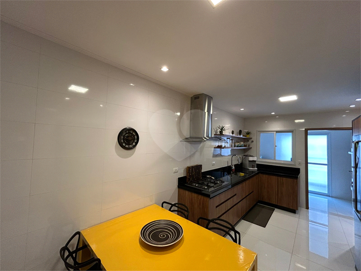 Foto REO1114477