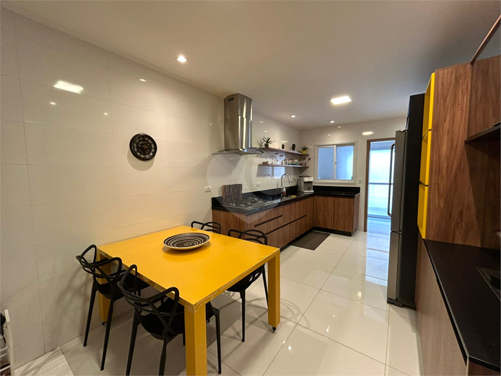 Foto REO1114477
