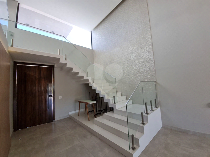 Foto REO1114479