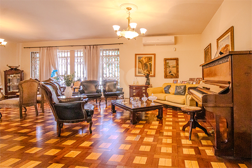 Foto REO1114480