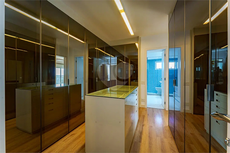 Foto REO1114485