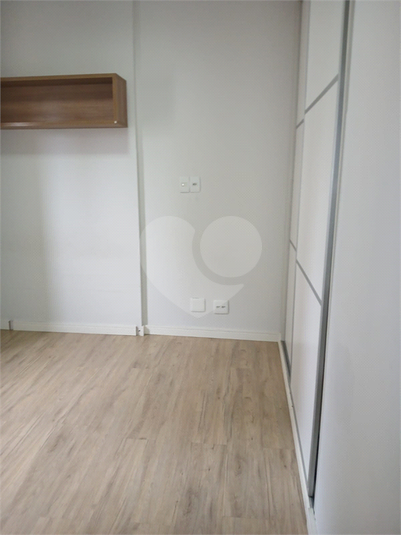 Foto REO1114487
