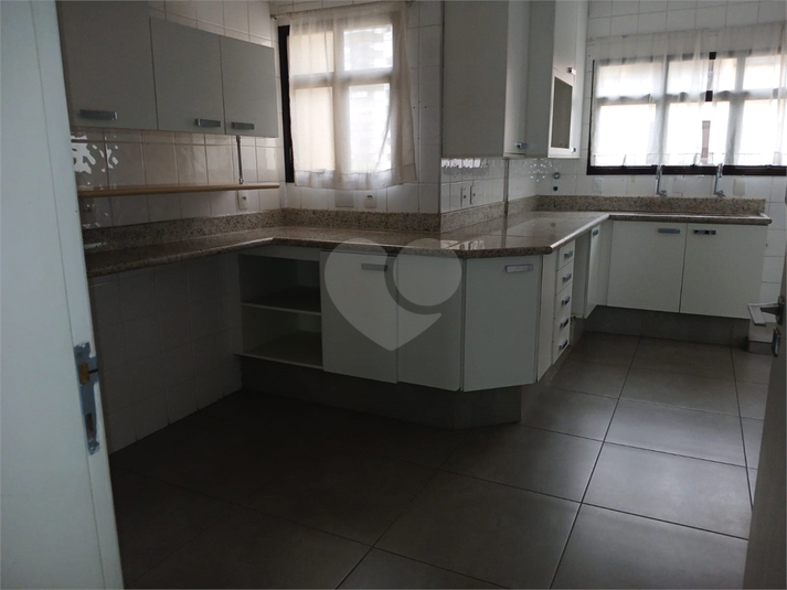Foto REO1114487