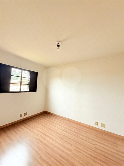 Foto REO1114490