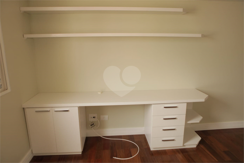 Foto REO1114502