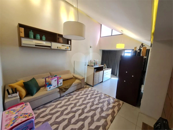 Foto REO1114504