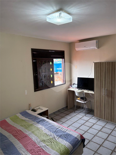 Foto REO1114509