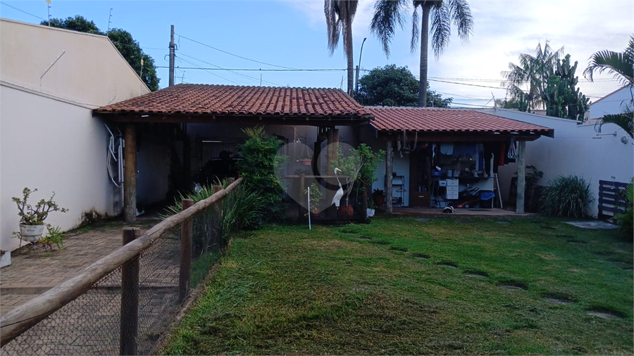 Foto REO1114521