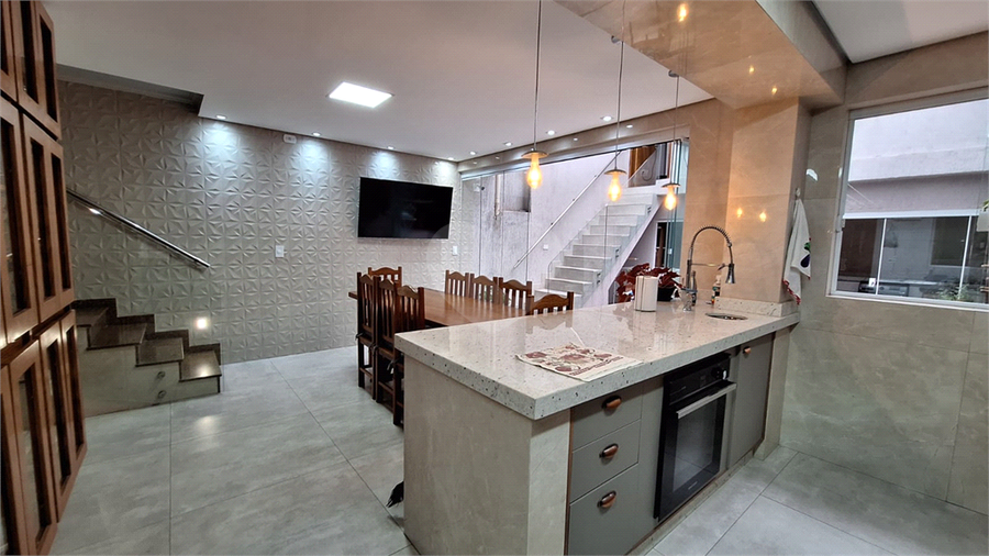 Foto REO1114534