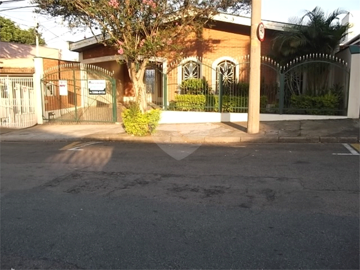 Foto REO1114539