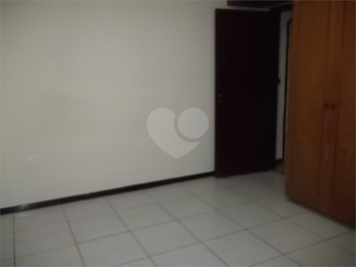 Foto REO1114539