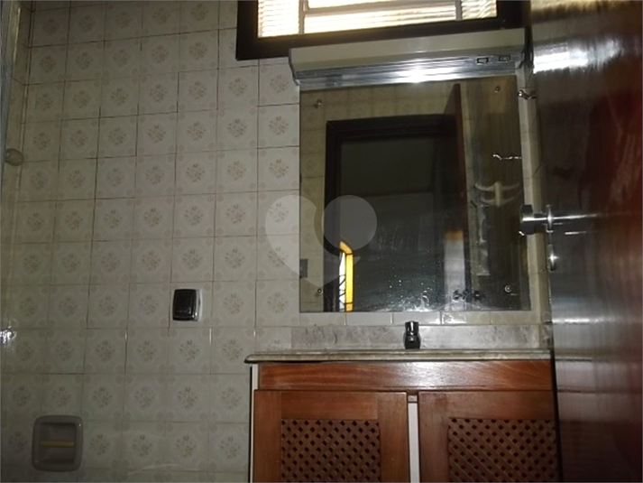 Foto REO1114539