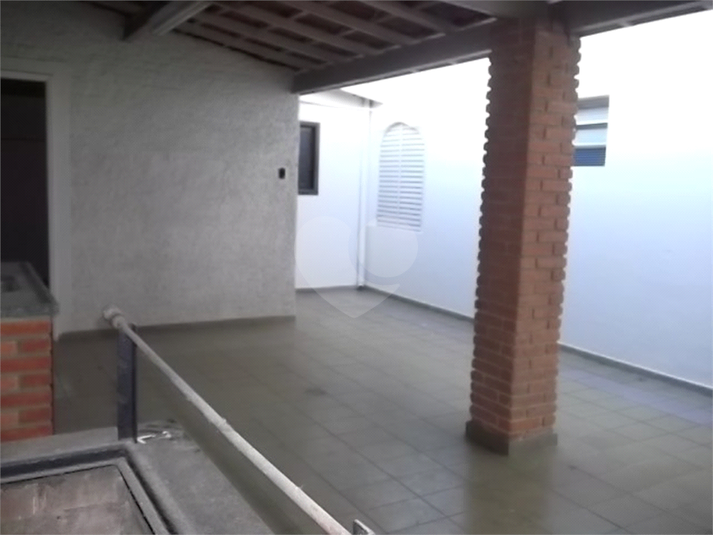 Foto REO1114539