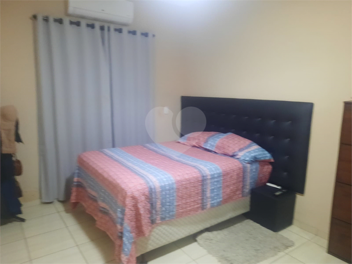 Foto REO1114540