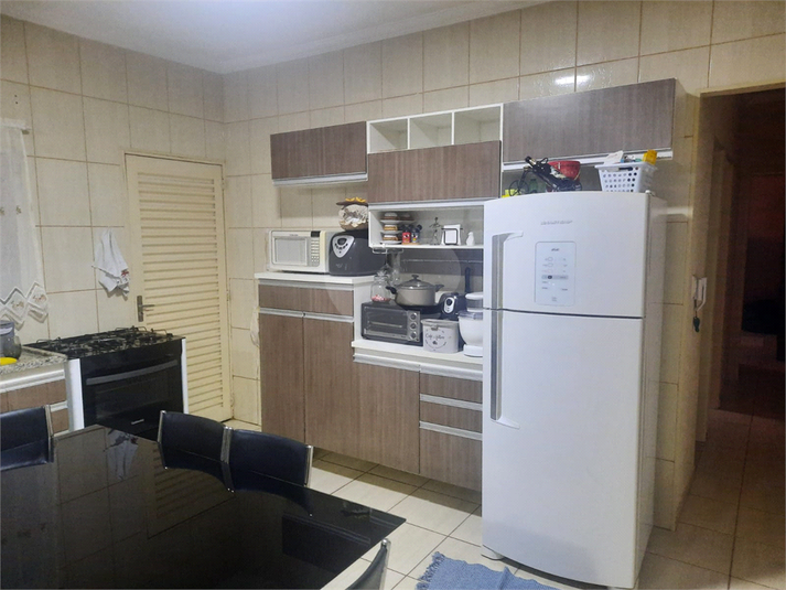 Foto REO1114540
