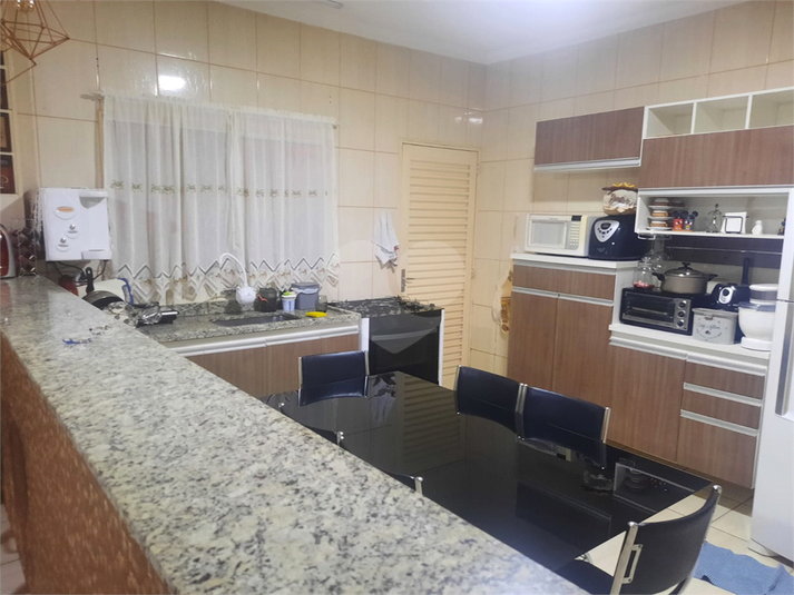 Foto REO1114540