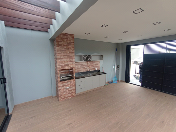 Foto REO1114542