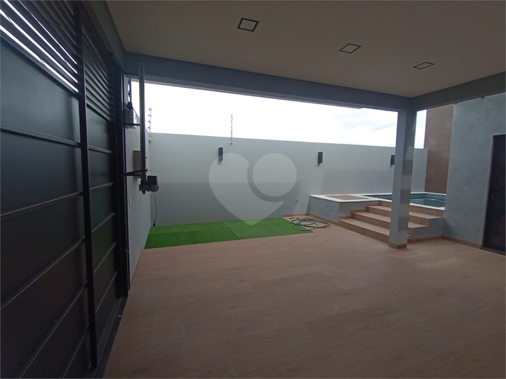 Foto REO1114542