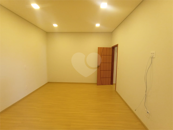 Foto REO1114542