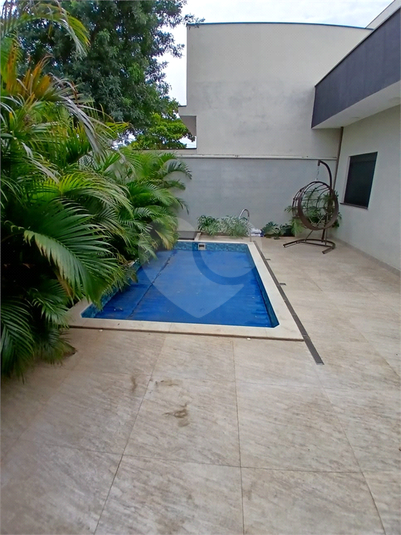 Foto REO1114551