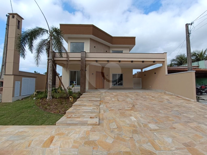 Foto REO1114563