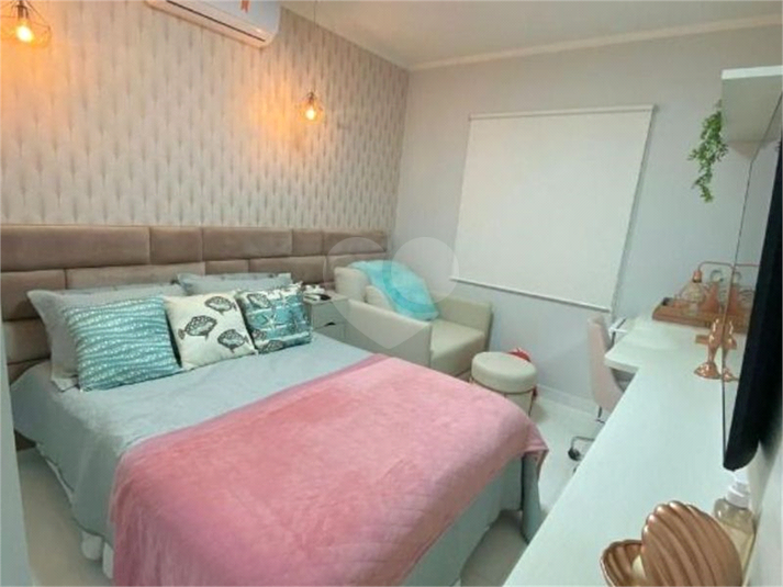 Foto REO1114573