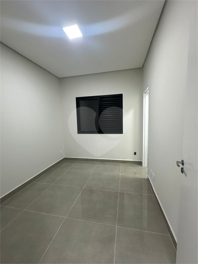 Foto REO1114574