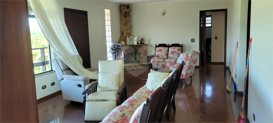 Foto REO1114576
