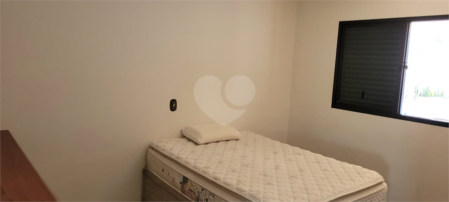 Foto REO1114576