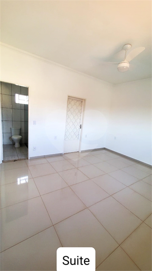 Foto REO1114577
