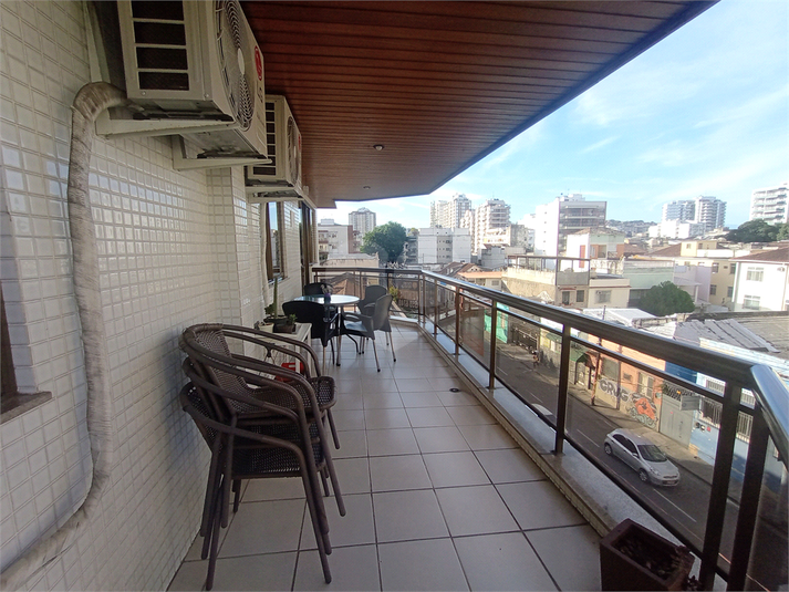 Foto REO1114579
