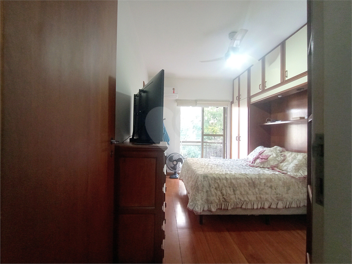 Foto REO1114579