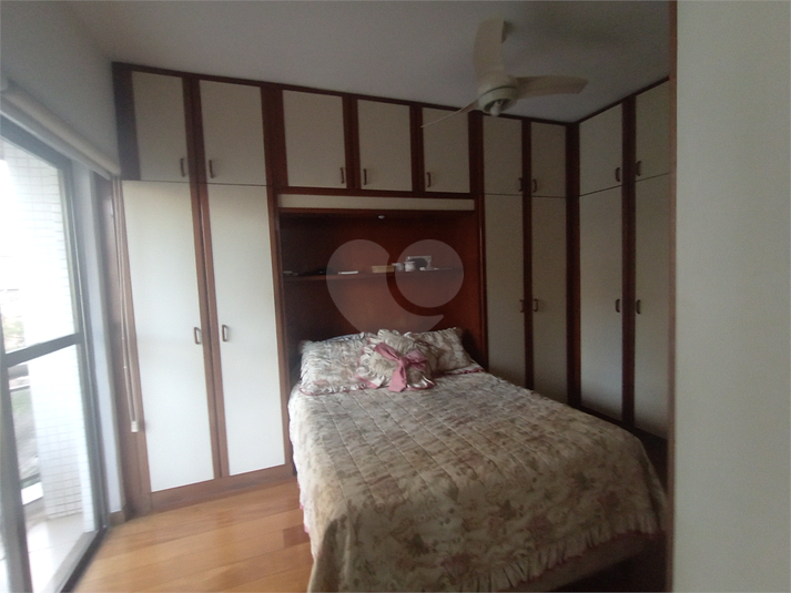 Foto REO1114579