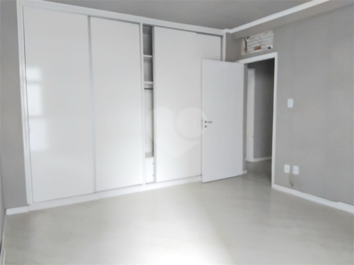 Foto REO1114581