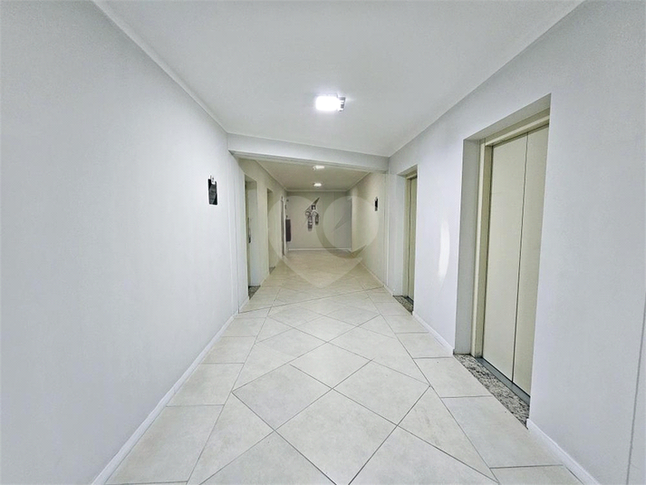 Foto REO1114583