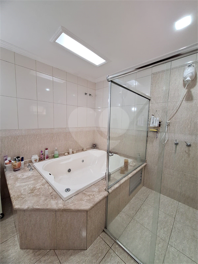 Foto REO1114588