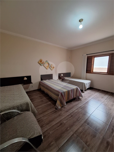 Foto REO1114588