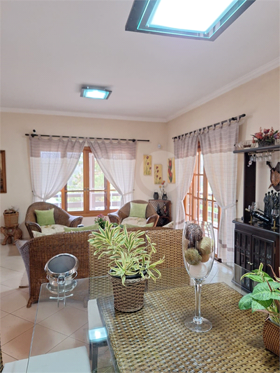 Foto REO1114588